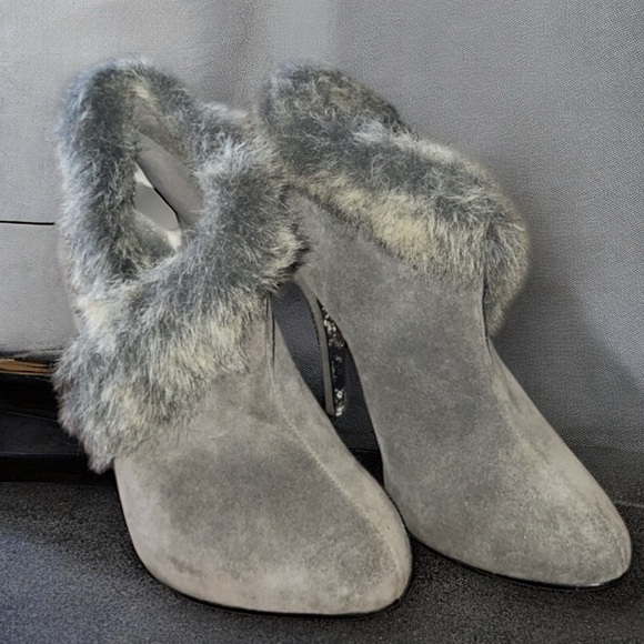 Mariah Carey Suede Leather w/Faux Fur Stiletto Boots Gray Genuine Leather Size 8 - Picture 2 of 11